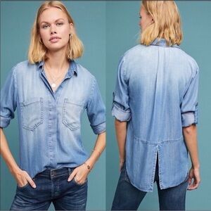 Anthropologie Cloth & Stone Chambray Button Down Shirt Top Blue Size Small